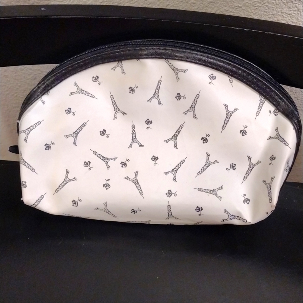 GUC Eiffel Tower Cosmetic Bag